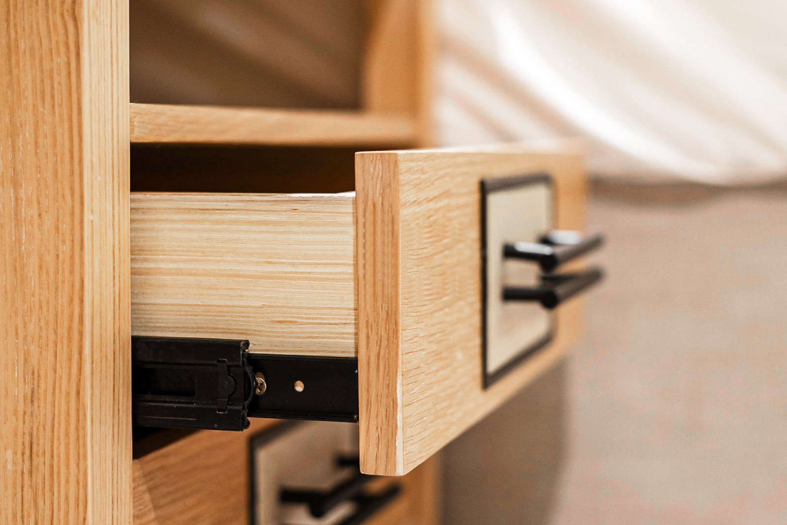 Home drawer slide manufacturers,ball bearing slide manufacturers,drawer slide manufacturer,drawer slide supplier,soft close drawer slides manufacturers cold rolled steel drawer slides